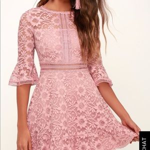 MOVING SALE! EVERYTHING MUST GO! BB Dakota Dress